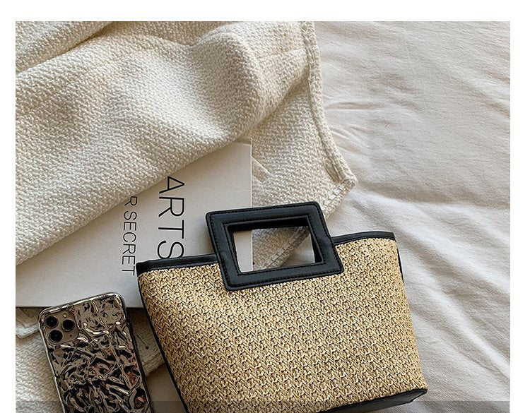 Stylish Straw Shoulder Beach Bag